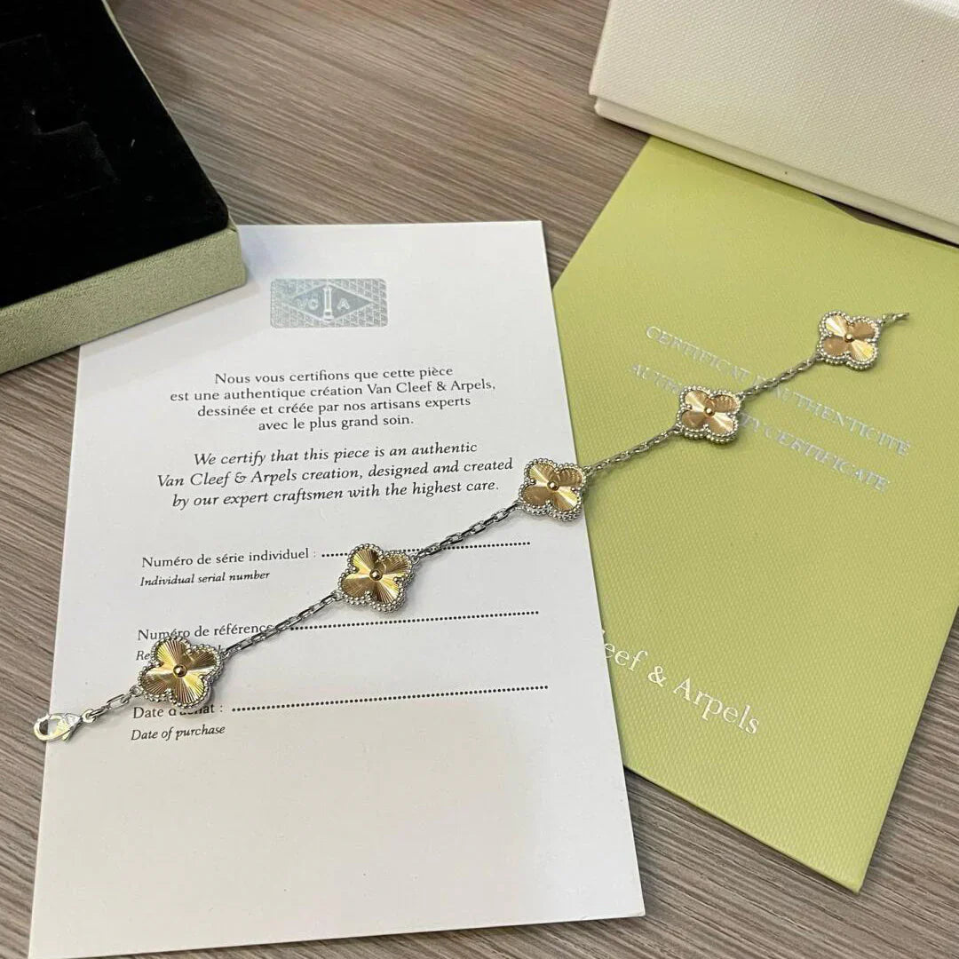 [Charm Aries Jewelry]CLOVER 5 MOTIFS CHRISTMAS LIMITED EDITION BRACELET