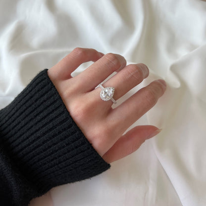 [Charm Aries Jewelry]1.0 Carat Luxurious Resplendent Water Drop Shape Wedding Ring