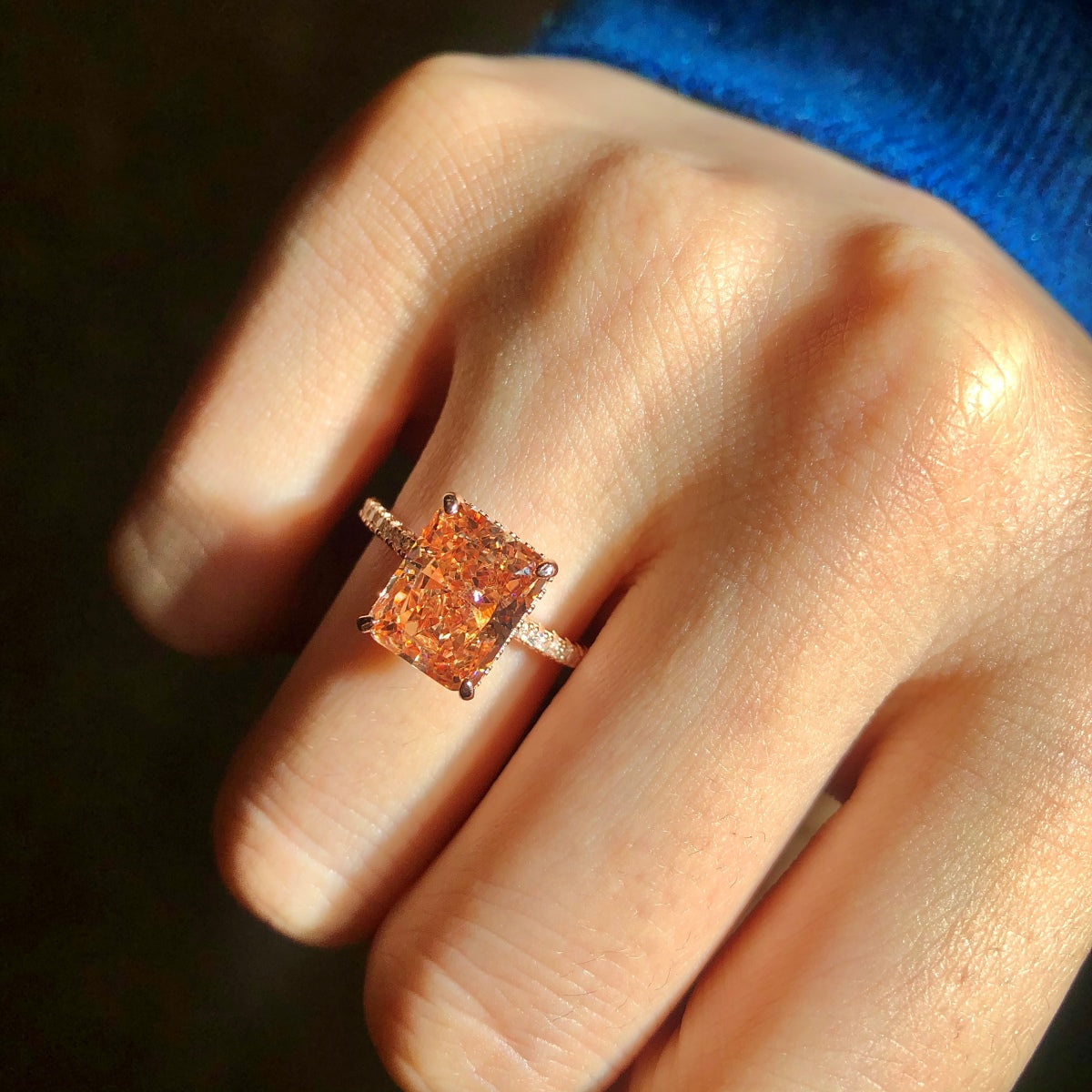 [Charm Aries Jewelry]4.0 Carat Luxurious Engagement Ring