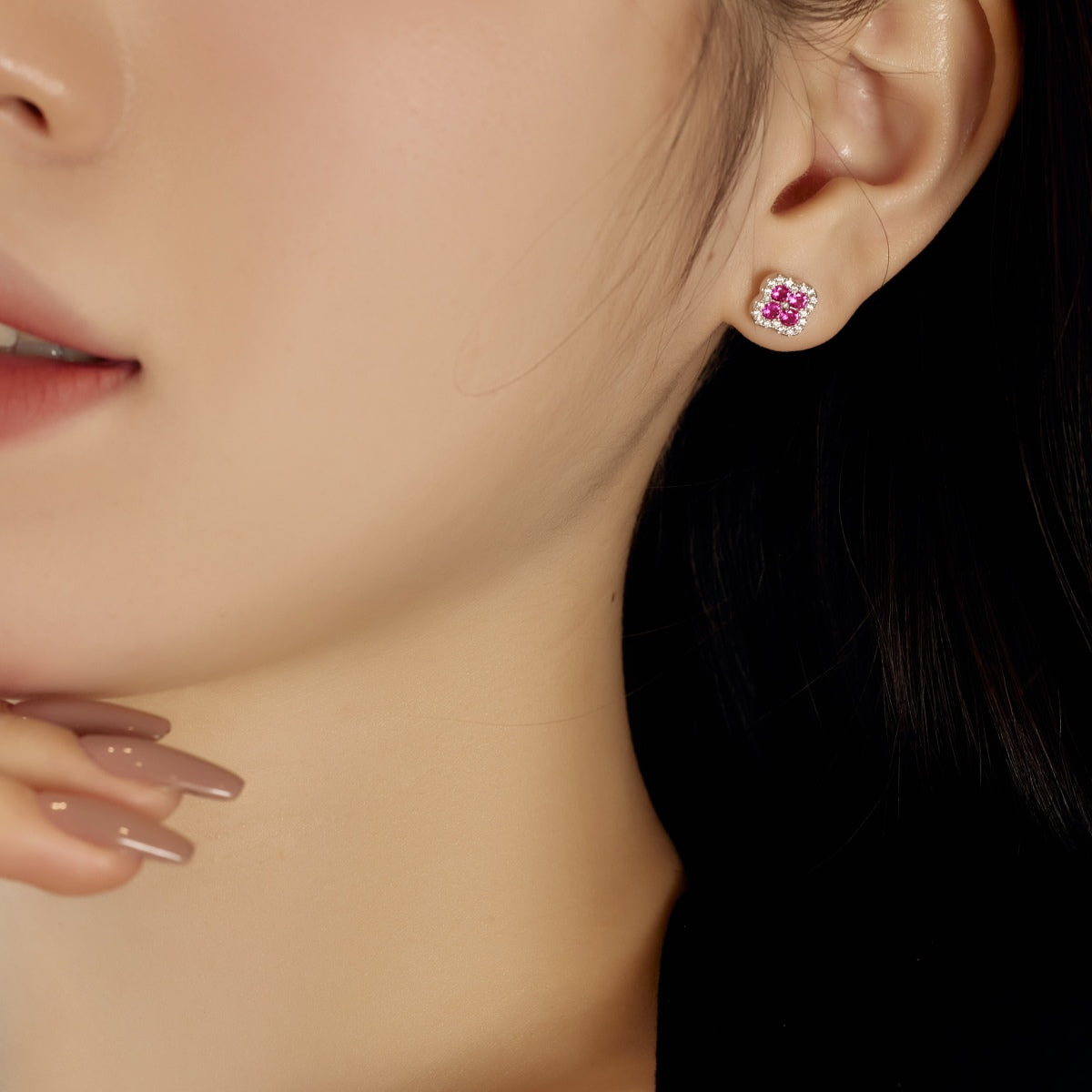 [Charm Aries Jewelry]Four-Leaf Clover Flower Shaped Earrings