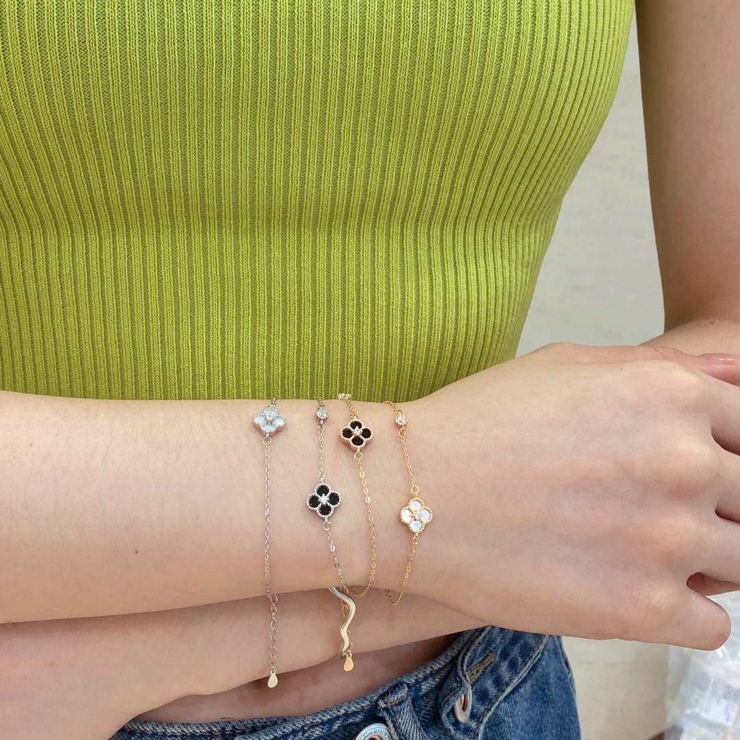 [Charm Aries Jewelry]Delicate Four Leaf Clover Bracelet