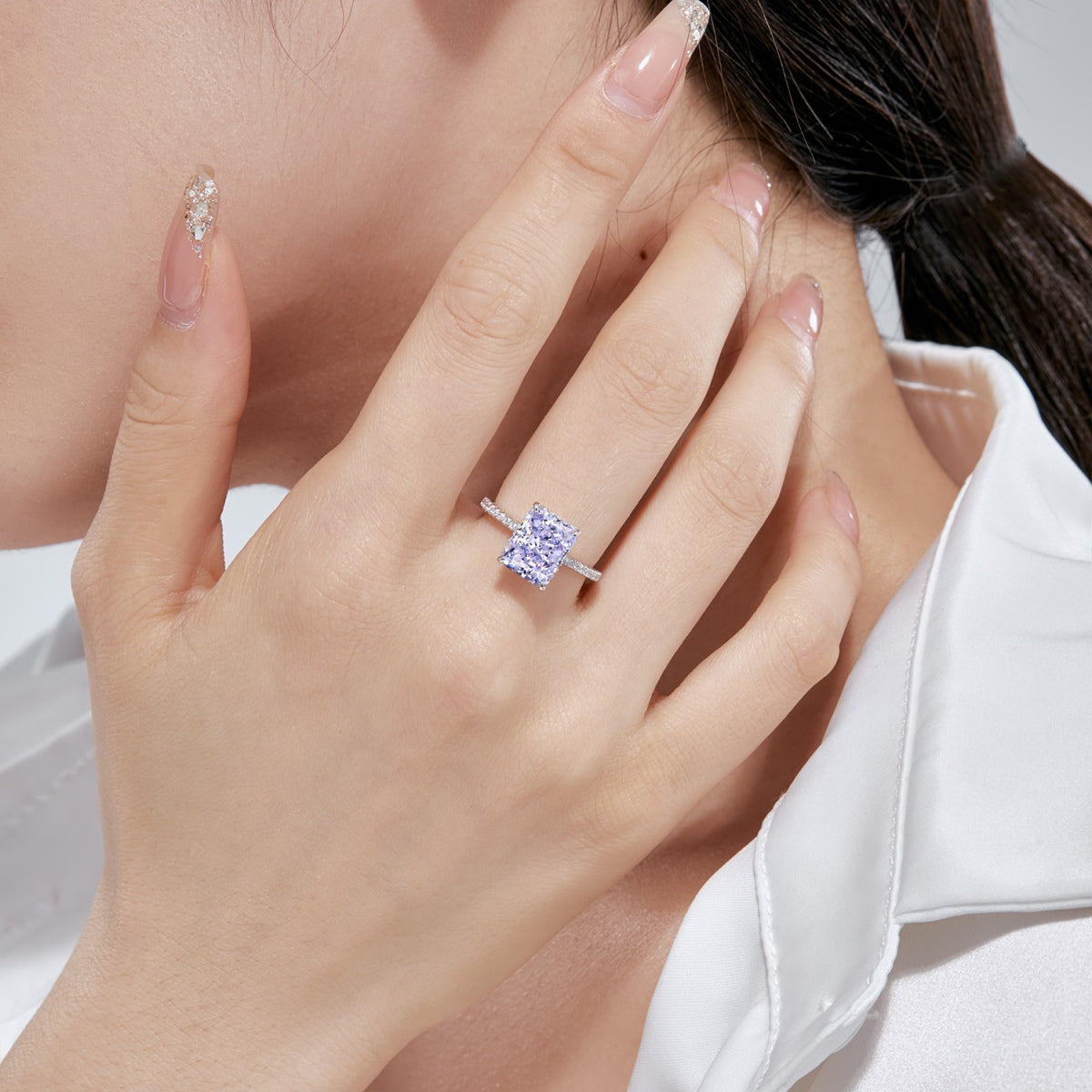 [Charm Aries Jewelry]4.0 Carat Luxurious Engagement Ring