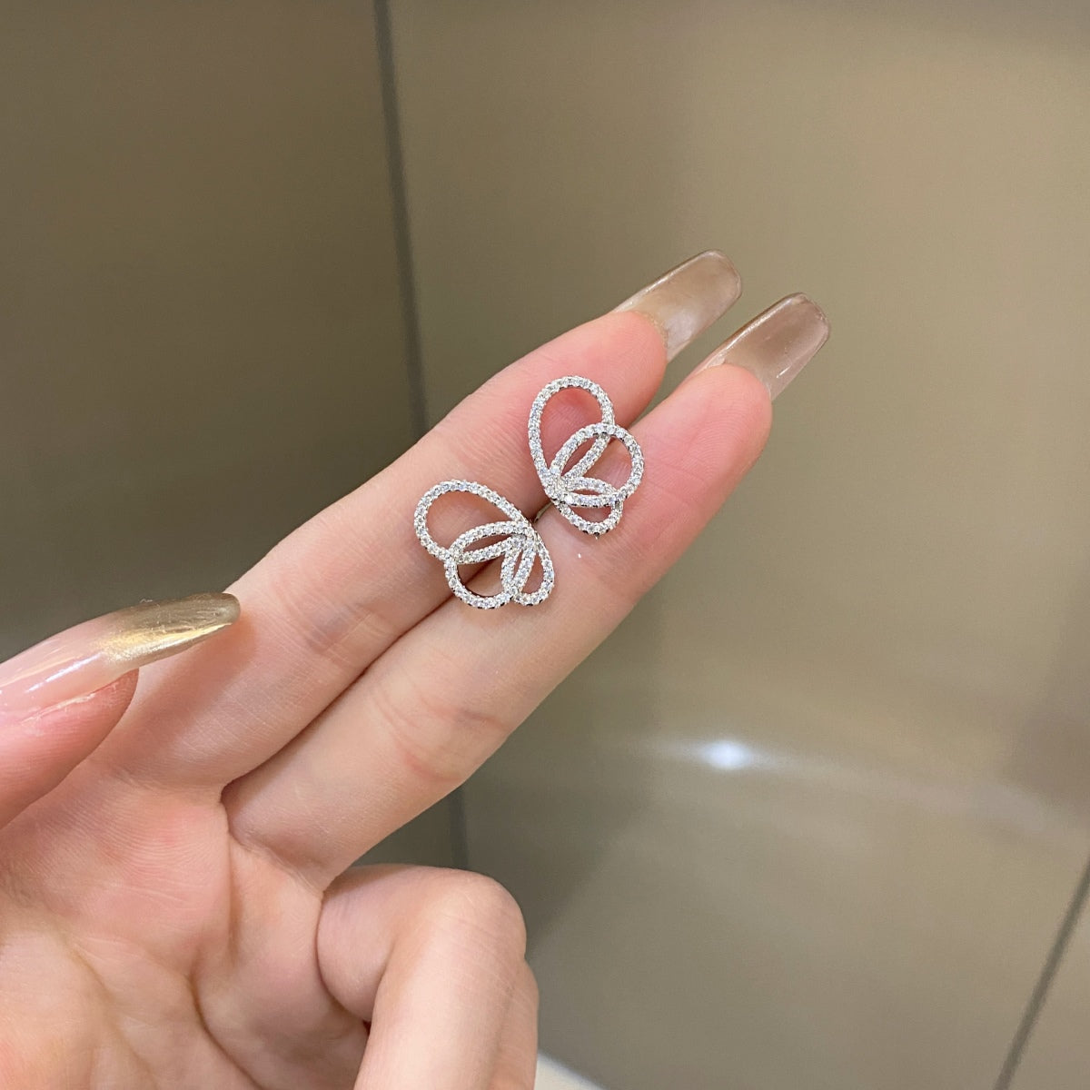 [Charm Aries Jewelry]Exquisite Butterfly Shape Earrings