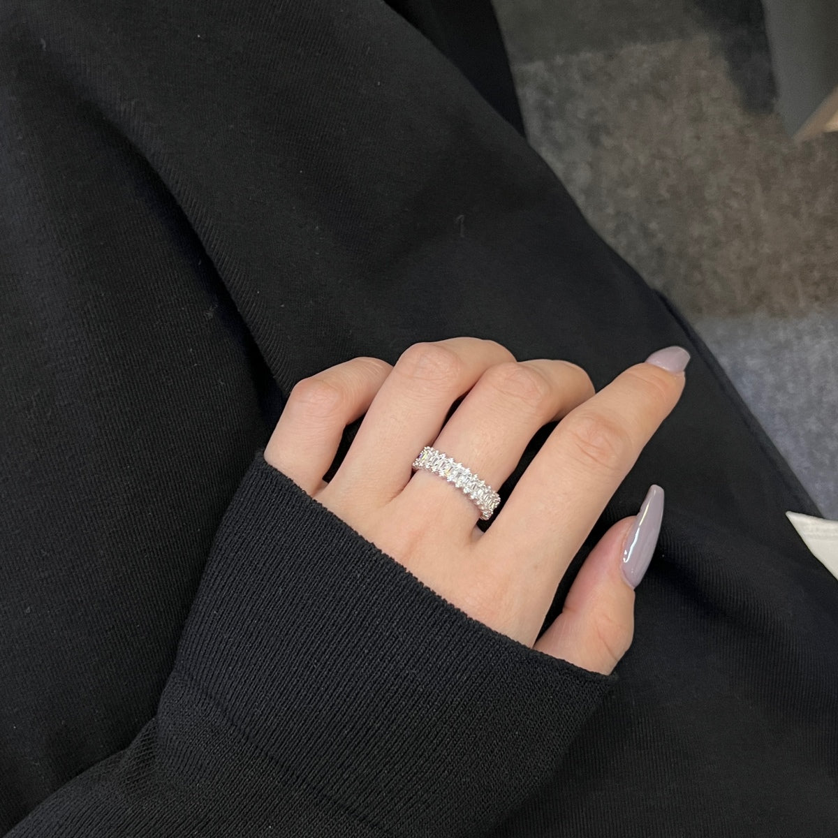 [Charm Aries Jewelry]Splashy Ornate Emerald Cut Cocktail Ring