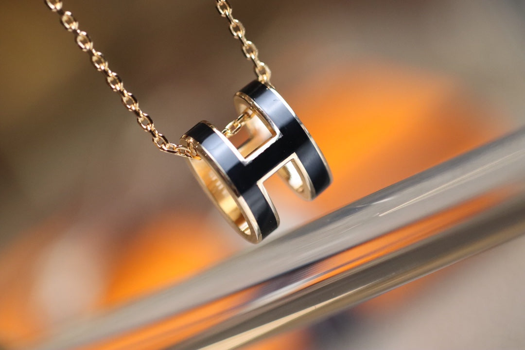 [Charm Aries Jewelry]POP H PEDANT PINK GOLD