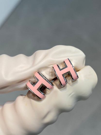 [Charm Aries Jewelry]MINI POP H SILVER EARRINGS PINK