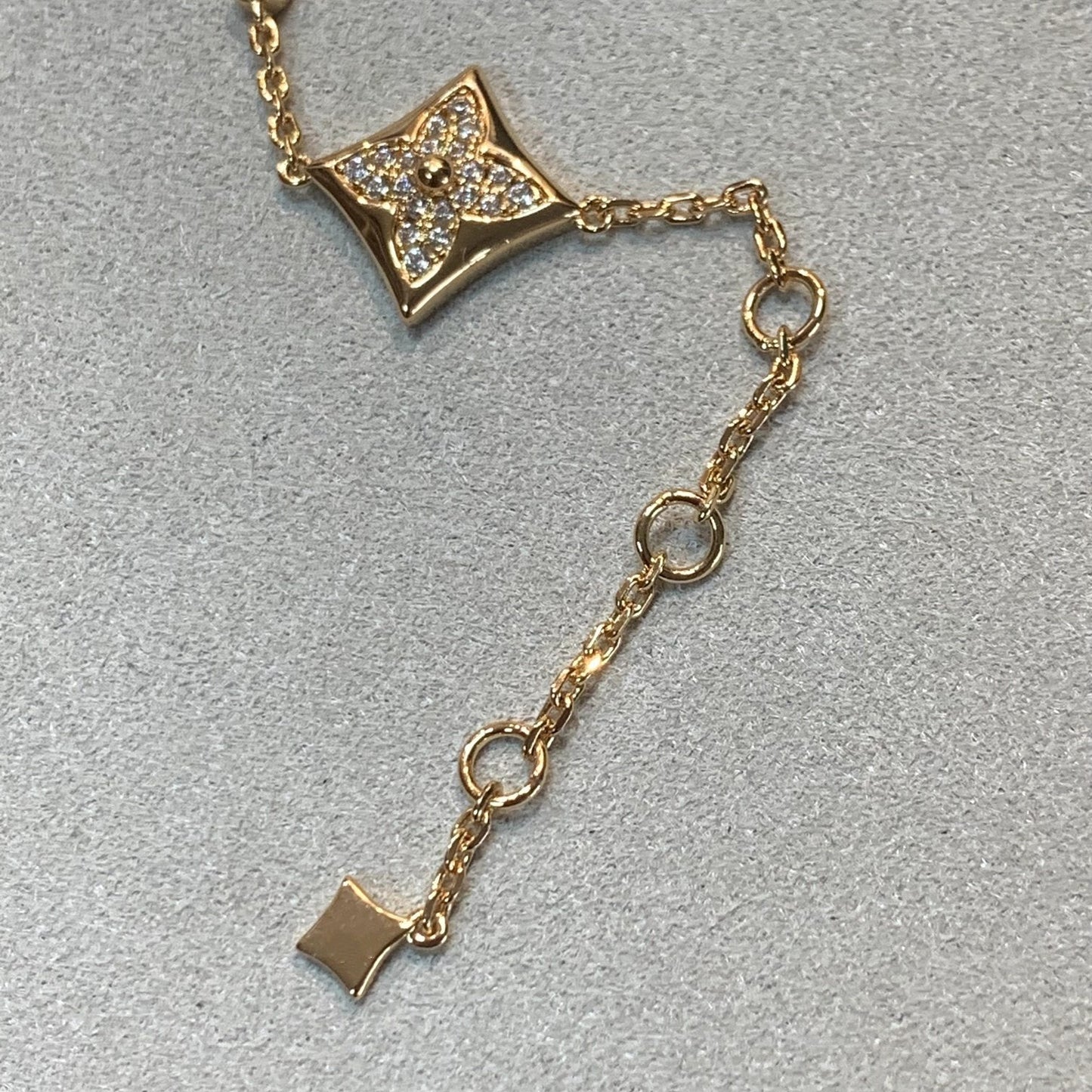 [Charm Aries Jewelry]STAR AND SUN 4 MOTIFS GOLD DIAMONDS BRACELET