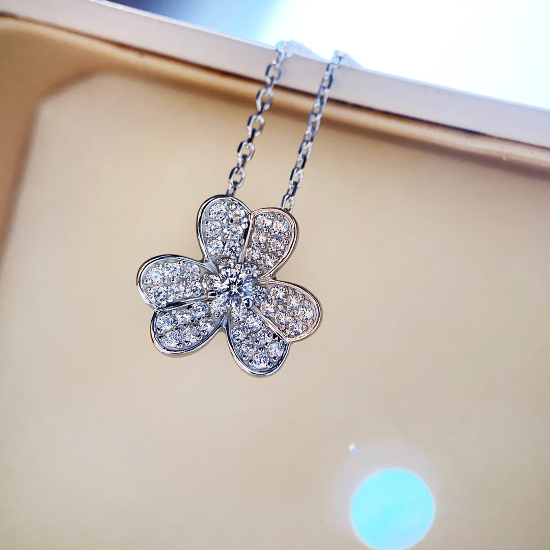 [Charm Aries Jewelry]CLOVER DIAMOND NECKLACE SILVER