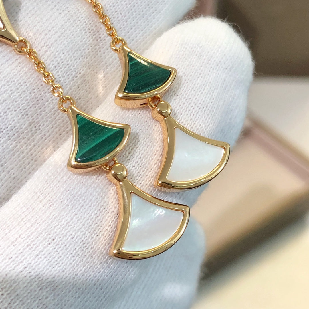 [Charm Aries Jewelry]DREAM EARRINGS 3 MOTIFS MALACHITE MOP PINK GOLD