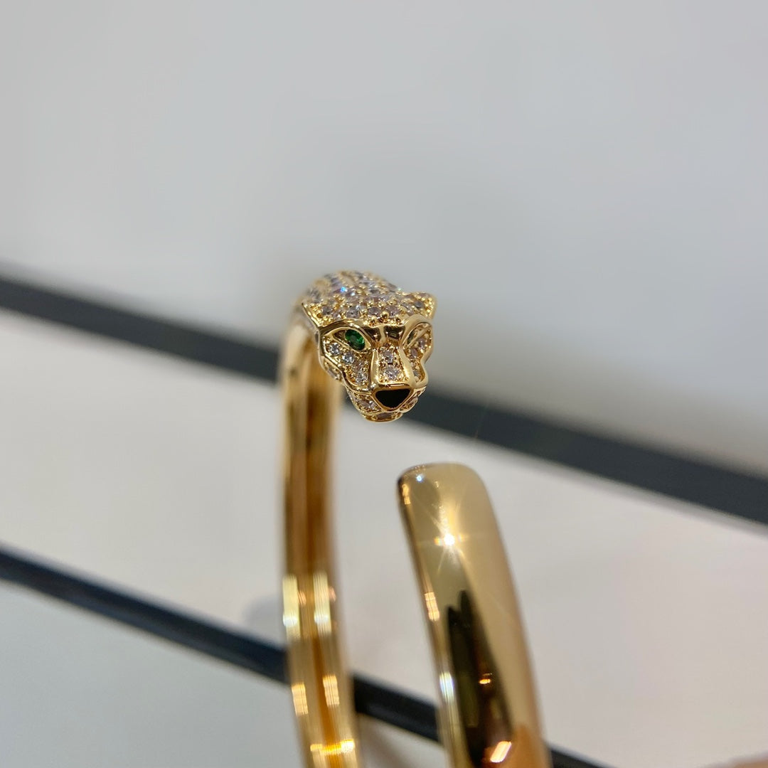 [Charm Aries Jewelry]PANTHERE GOLD DIAMOND OPEN BRACELET