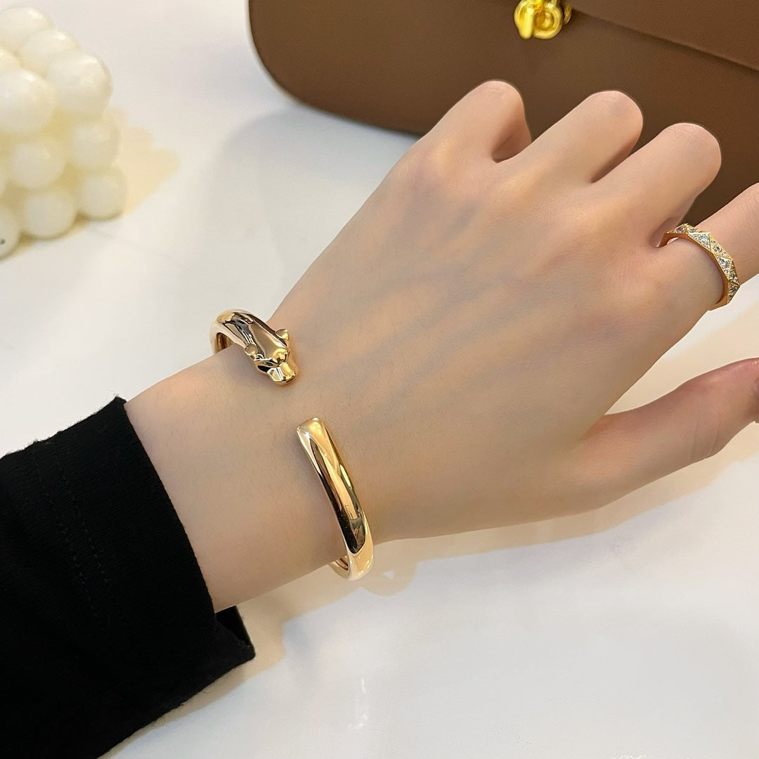 [Charm Aries Jewelry]PANTHERE GOLD OPEN BRACELET