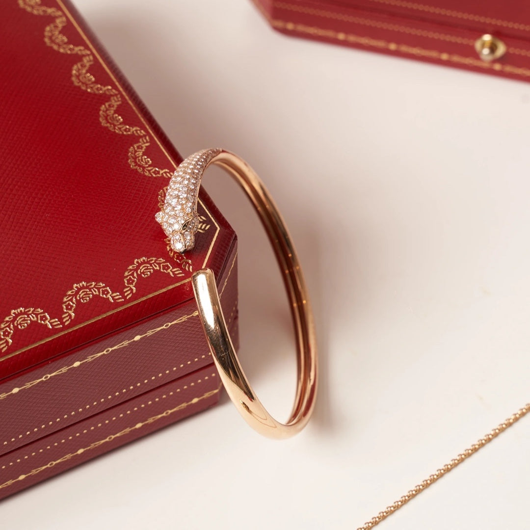 [Charm Aries Jewelry]PANTHERE ROSE GOLD DIAMOND OPEN BRACELET