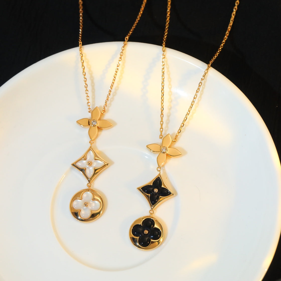 [Charm Aries Jewelry]STAR AND SUN ONYX PINK GOLD NECKLACE