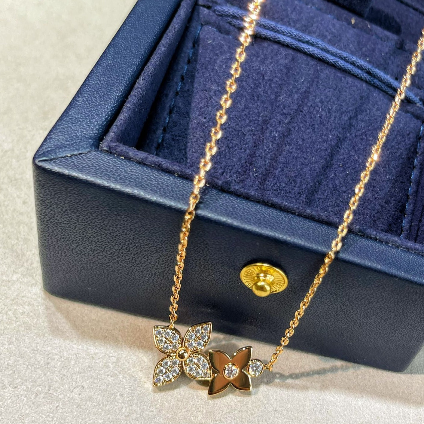 [Charm Aries Jewelry]STAR BLOSSOM NECKLACE PINK GOLD DIAMONDS