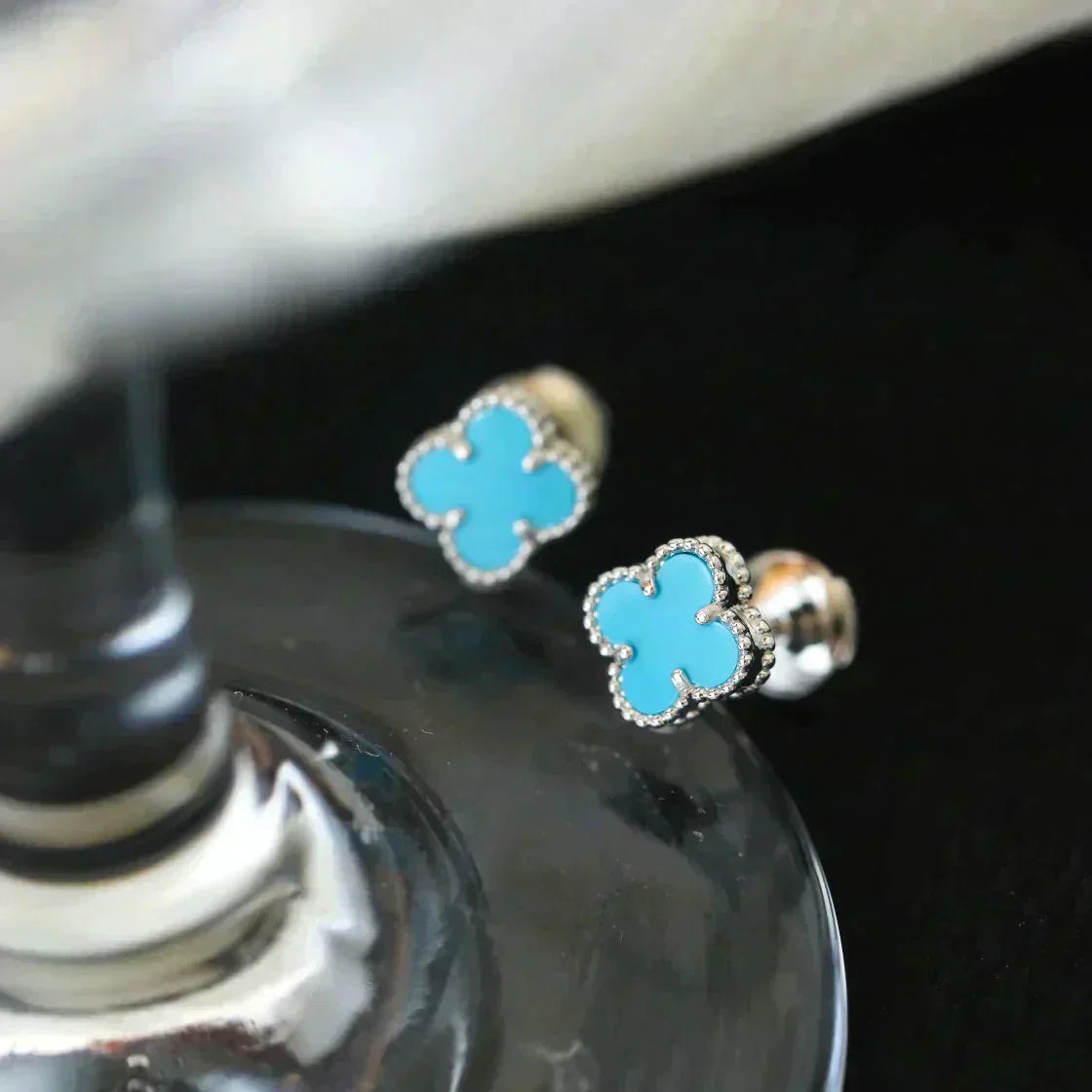 [Charm Aries Jewelry]CLOVER MINI 9.5MM ONYX STUD EARRINGS SILVER