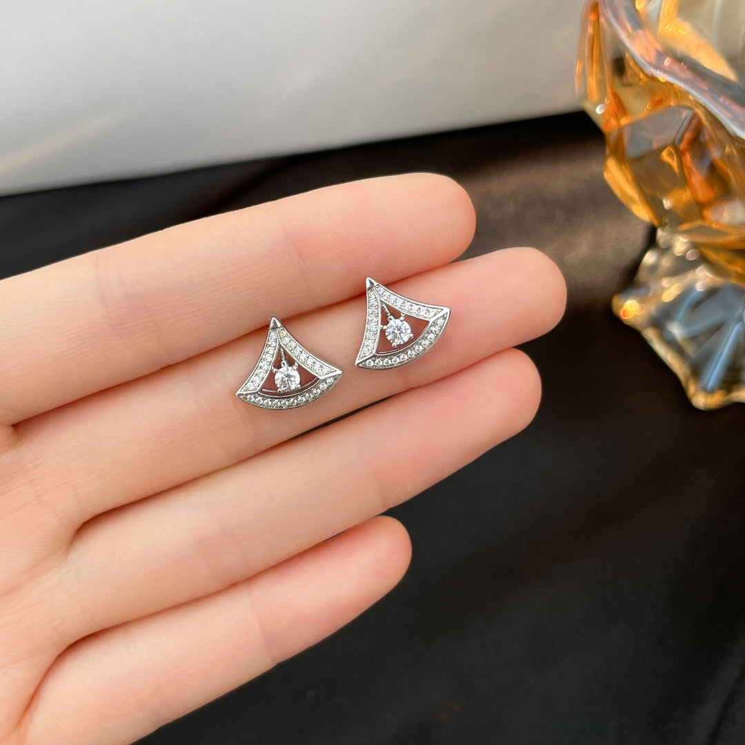 [Charm Aries Jewelry]DREAM MINI DIAMOND STUD EARRINGS