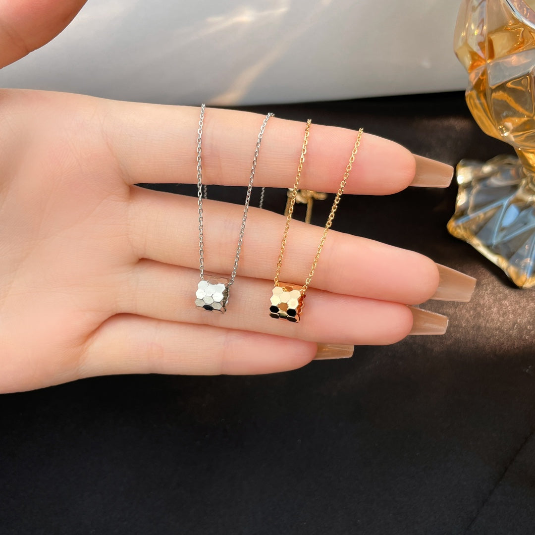 [Charm Aries Jewelry]BEE MINI NECKLACE