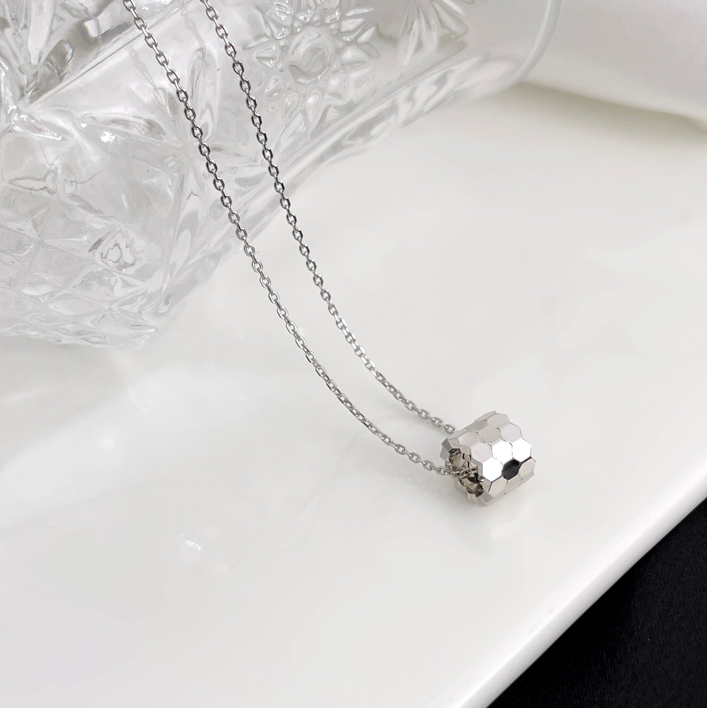 [Charm Aries Jewelry]BEE MINI NECKLACE