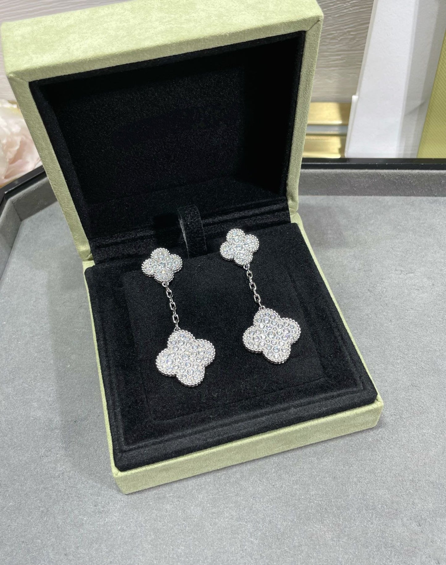 [Charm Aries Jewelry]CLOVER 2 MOTIFS DIAMOND PAVED SILVER EARRINGS