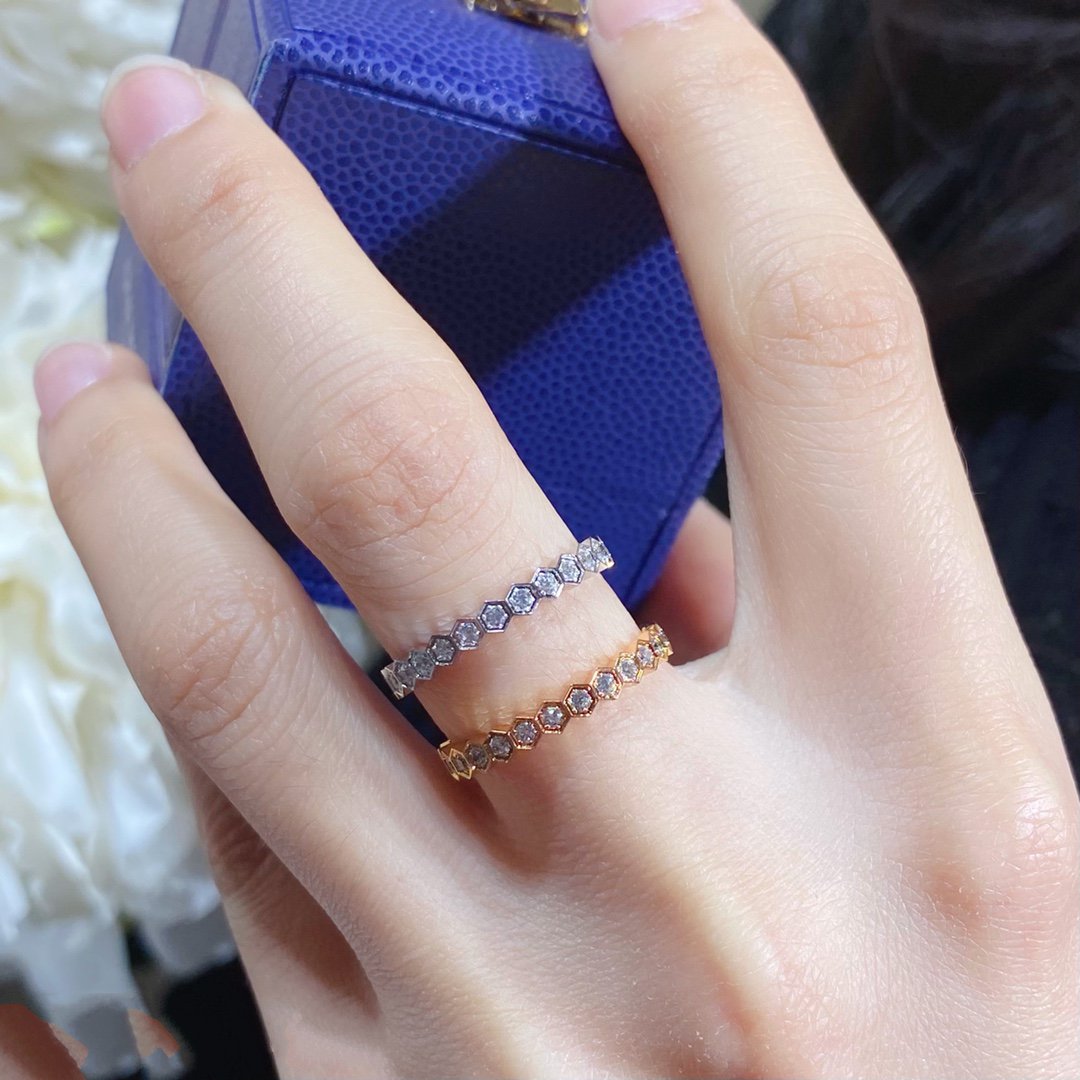 [Charm Aries Jewelry]BEE LOVE DIAMOND PAVED SMALL RING