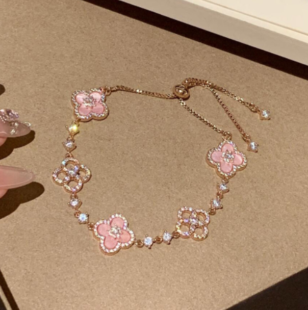 [Charm Aries Jewelry]CLOVER 5 MOTIF PINK BLUE RED WHITE BRACELET