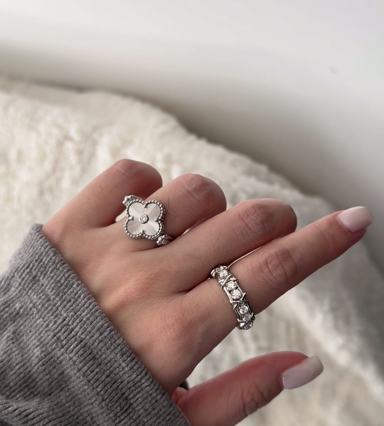 [Charm Aries Jewelry]CLOVER RIVERSIBLE SLIVER RING