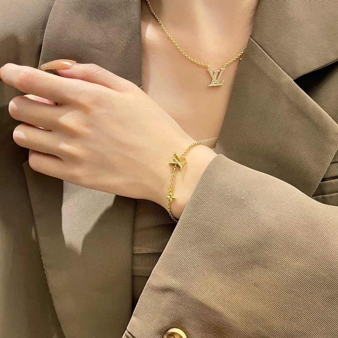 [Charm Aries Jewelry]LOGO STAR MOTIF GOLD BRACELET