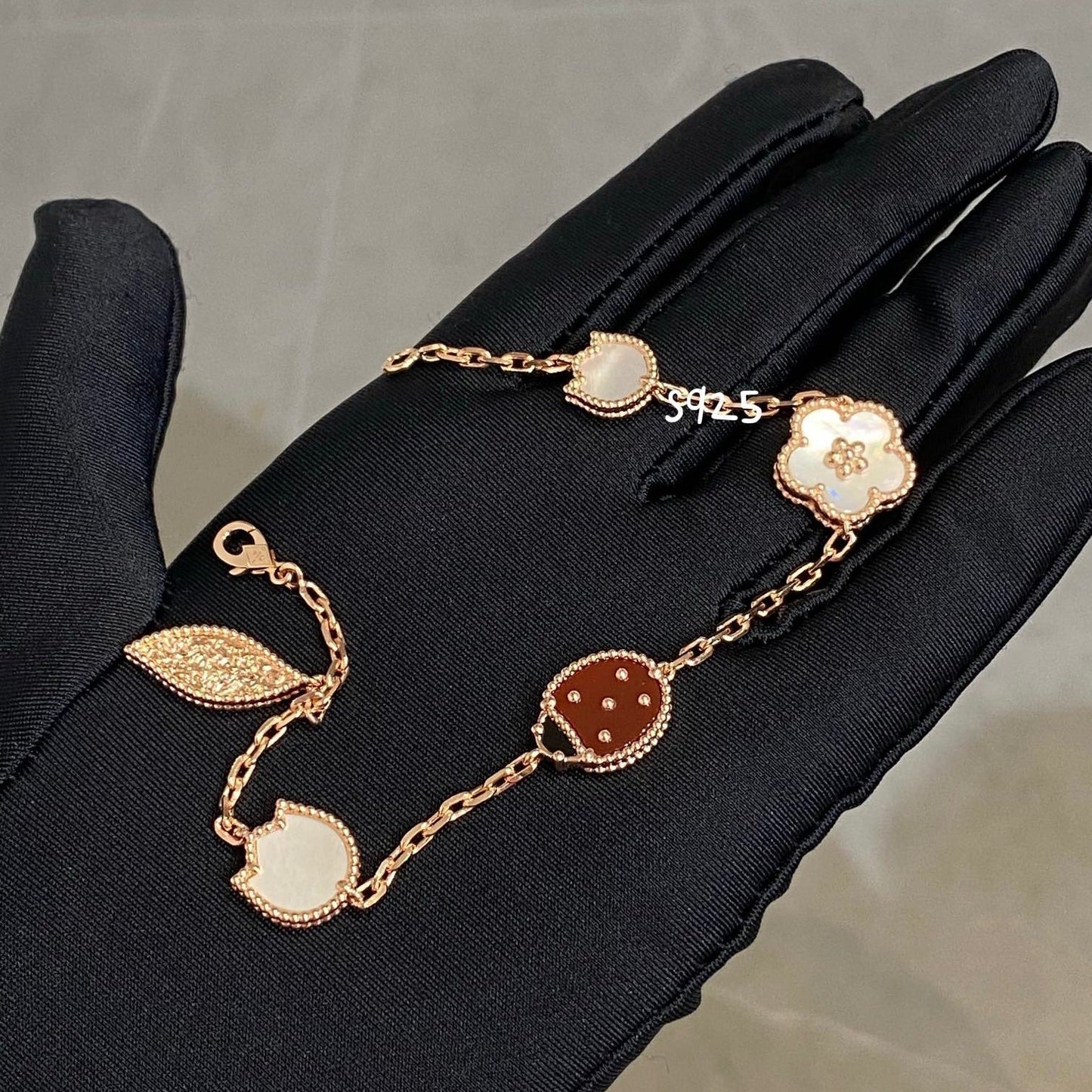 [Charm Aries Jewelry]LUCKY SPRING 5 MOTIF BRACELET