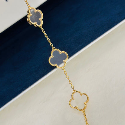 [Charm Aries Jewelry]CLOVER 5 MOTIF ROCK CRYSTAL PINK GOLD BRACELET