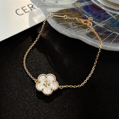 [Charm Aries Jewelry]LUCKY WHITE MOP PLUM BLOSSOM  BRACELET