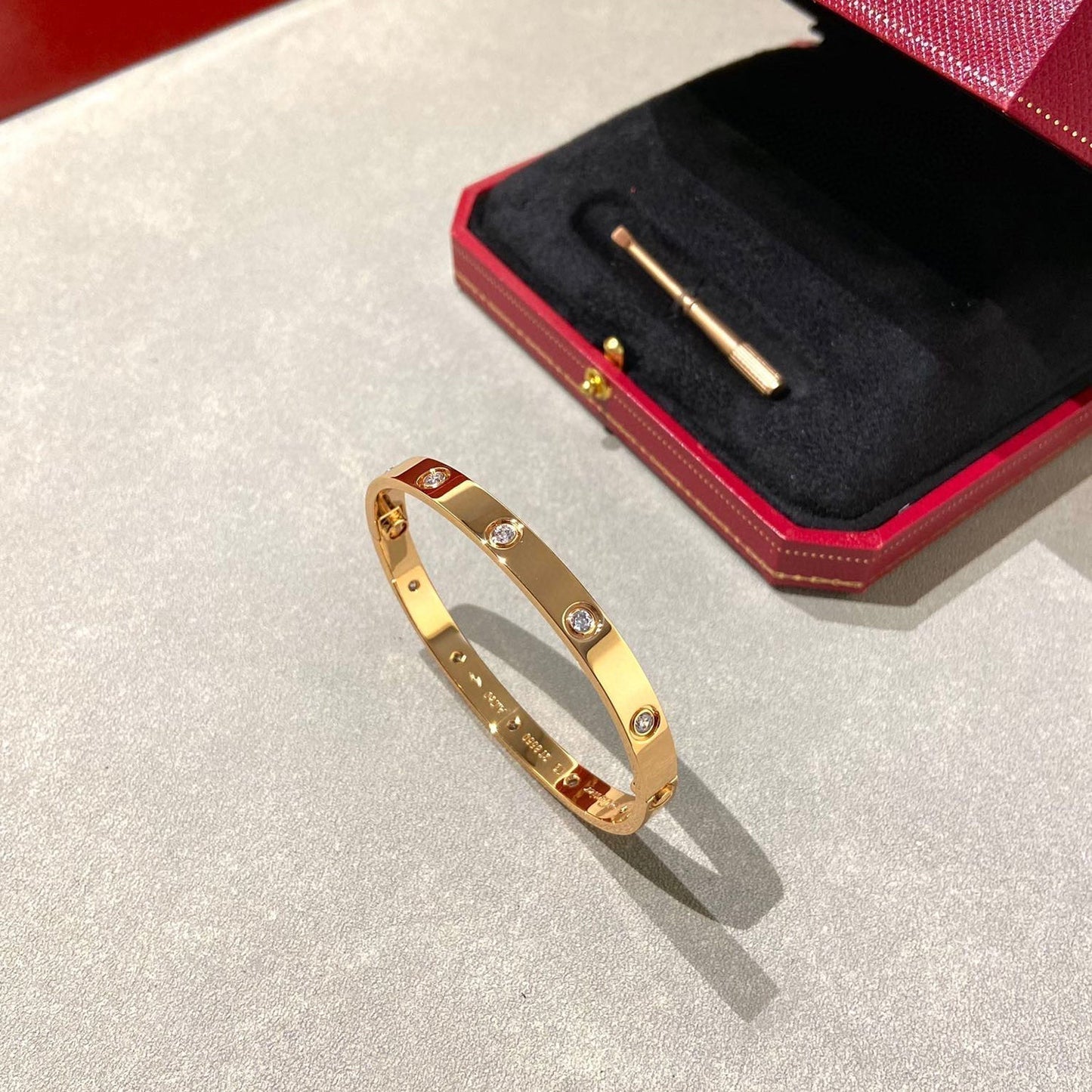 [Charm Aries Jewelry]LOVE BRACELET 6.1MM 10 DIAMONDS