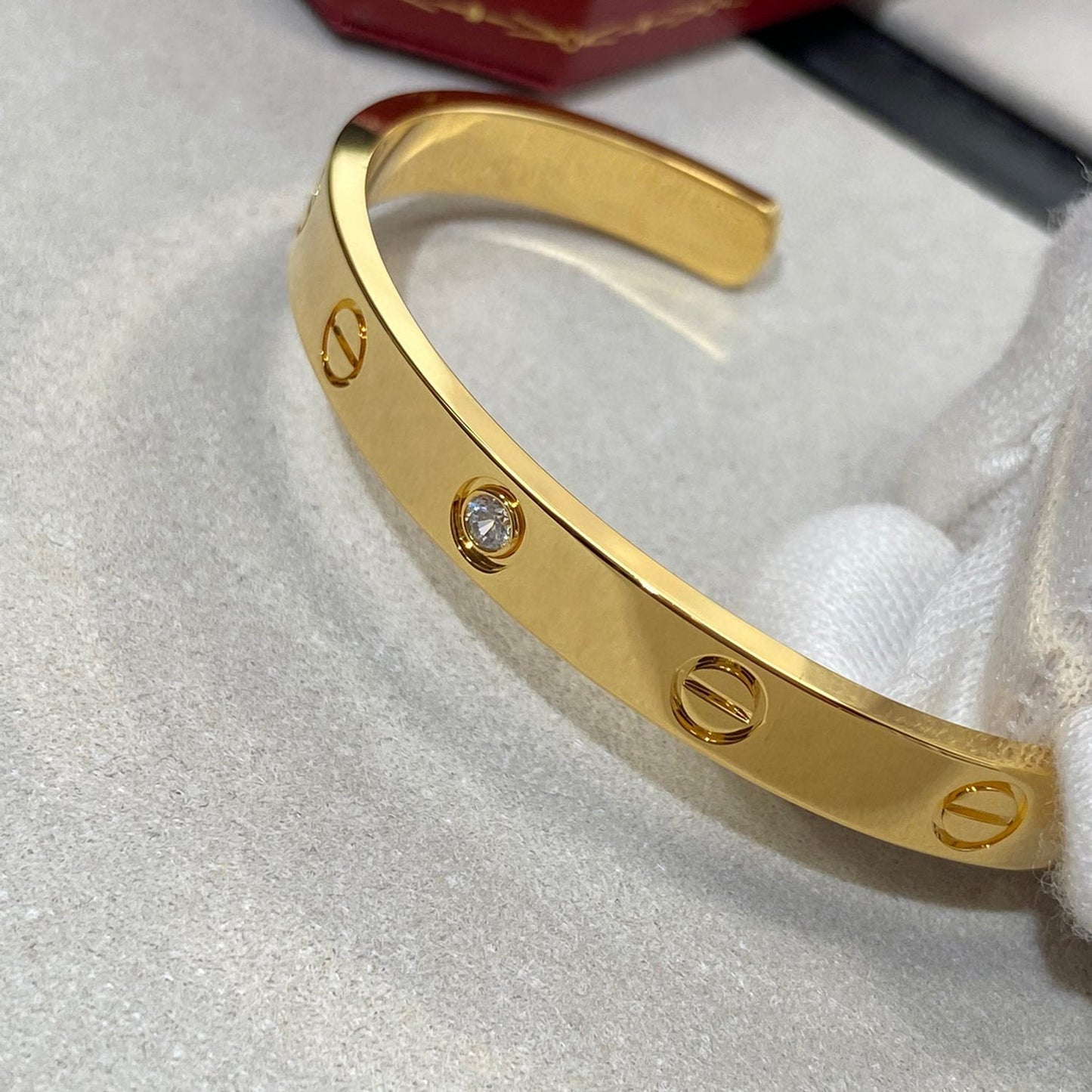 [Charm Aries Jewelry]LOVE BRACELET 6.1MM 1 DIAMOND OPEN CUFF