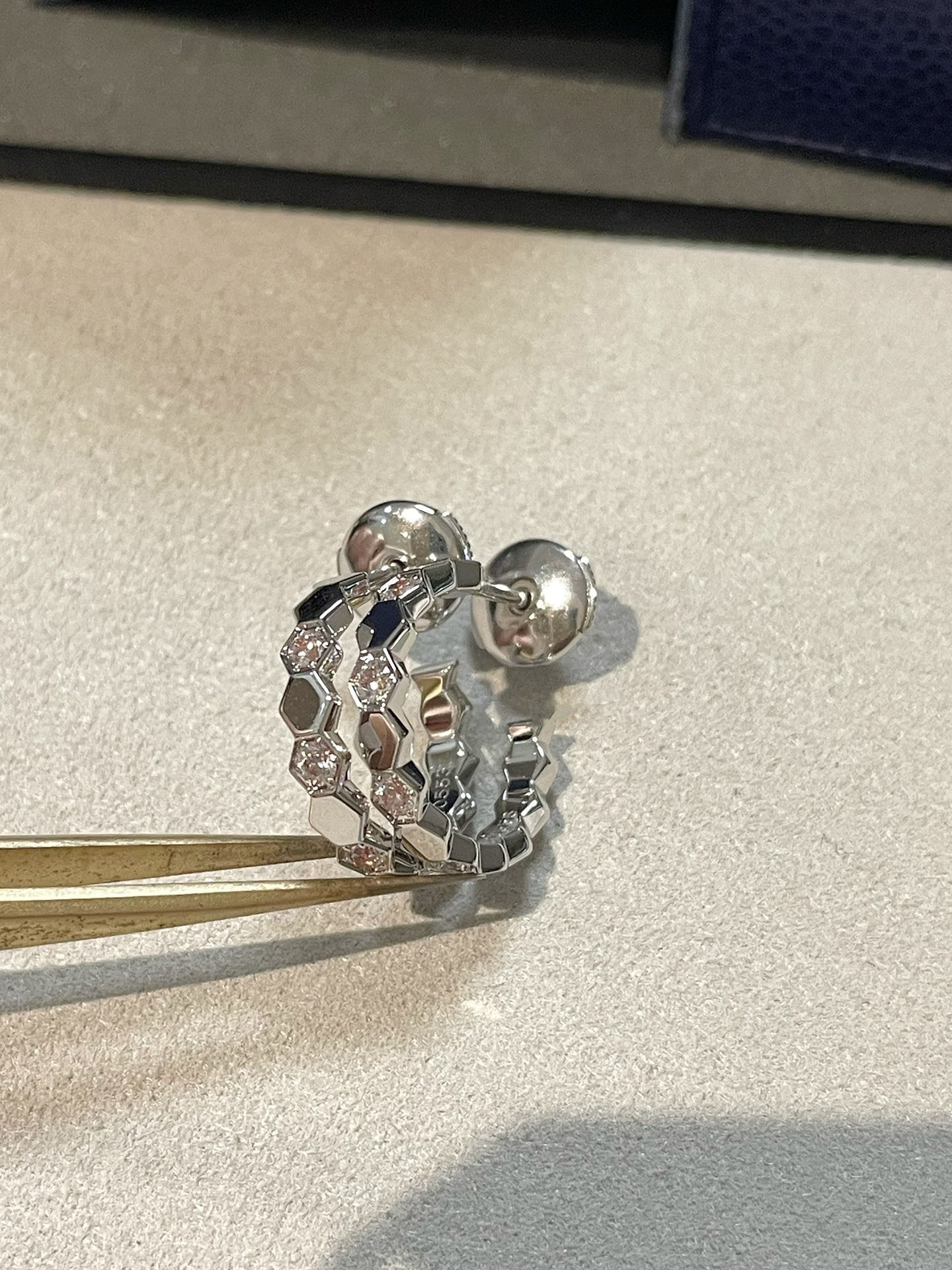 [Charm Aries Jewelry]Hollow Design Four-Leaf Clover Flower Shape Ring
