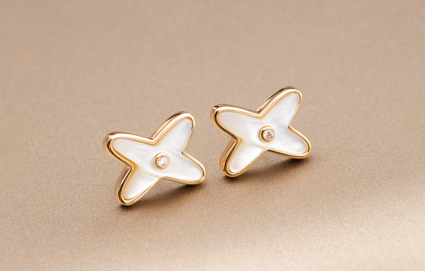 [Charm Aries Jewelry]JEUX DE WHITE MOP ROSE GOLD DIAMOND EARRINGS