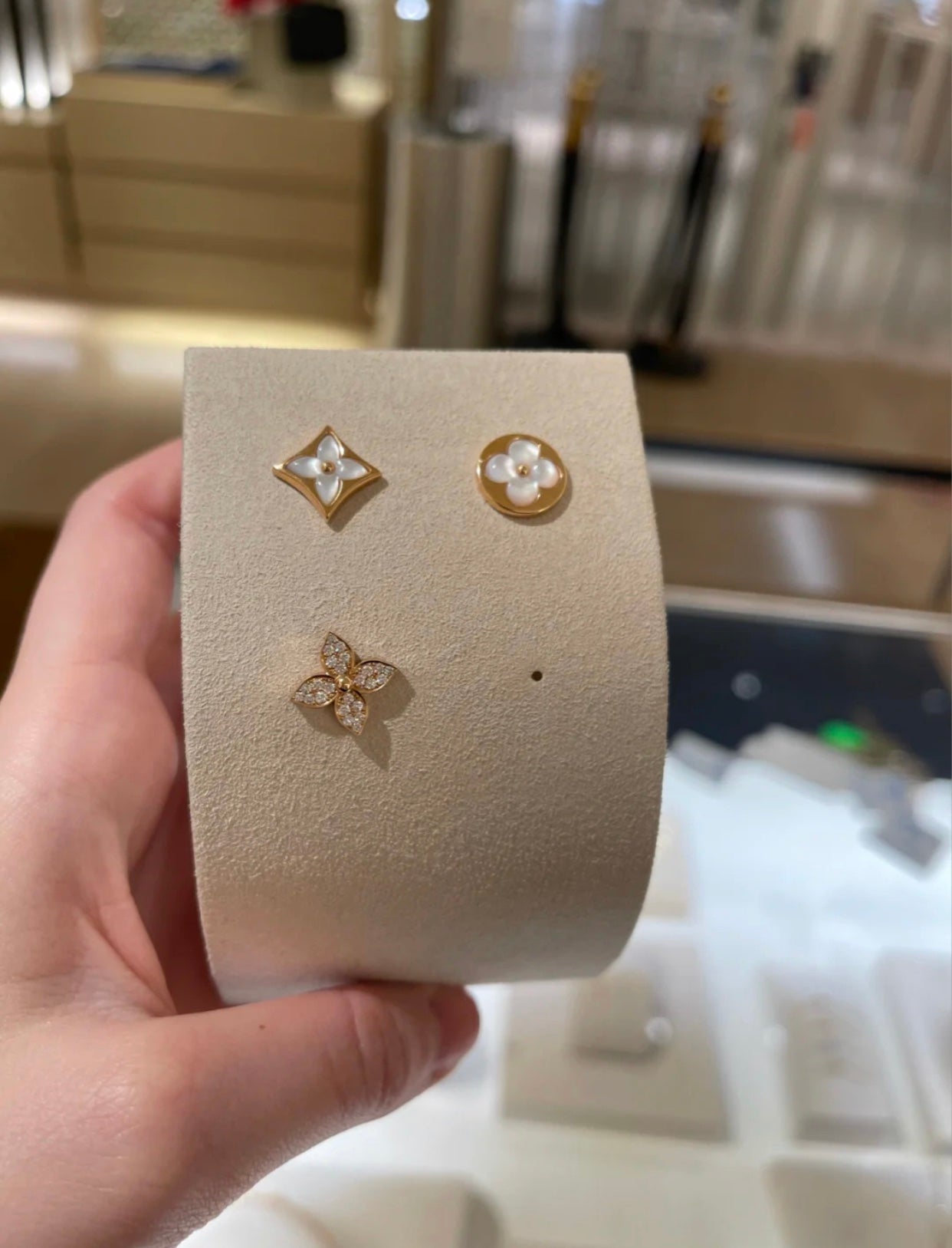 [Charm Aries Jewelry]STAR BLOSSOM STUD EARRINGS PINK GOLD DIAMONDS