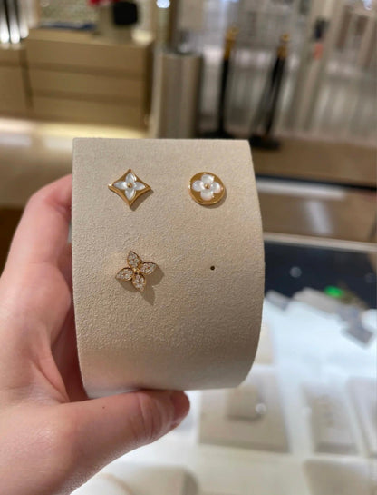 [Charm Aries Jewelry]STAR BLOSSOM STUD EARRINGS PINK GOLD DIAMONDS