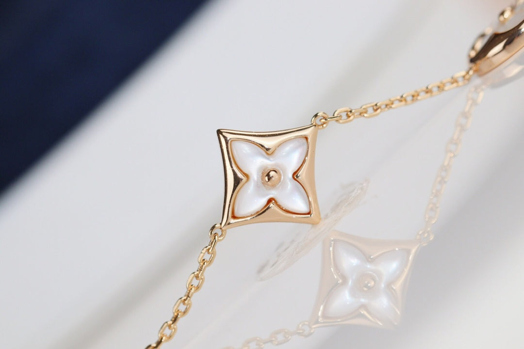 [Charm Aries Jewelry]LEAF CLOVER BRACELET