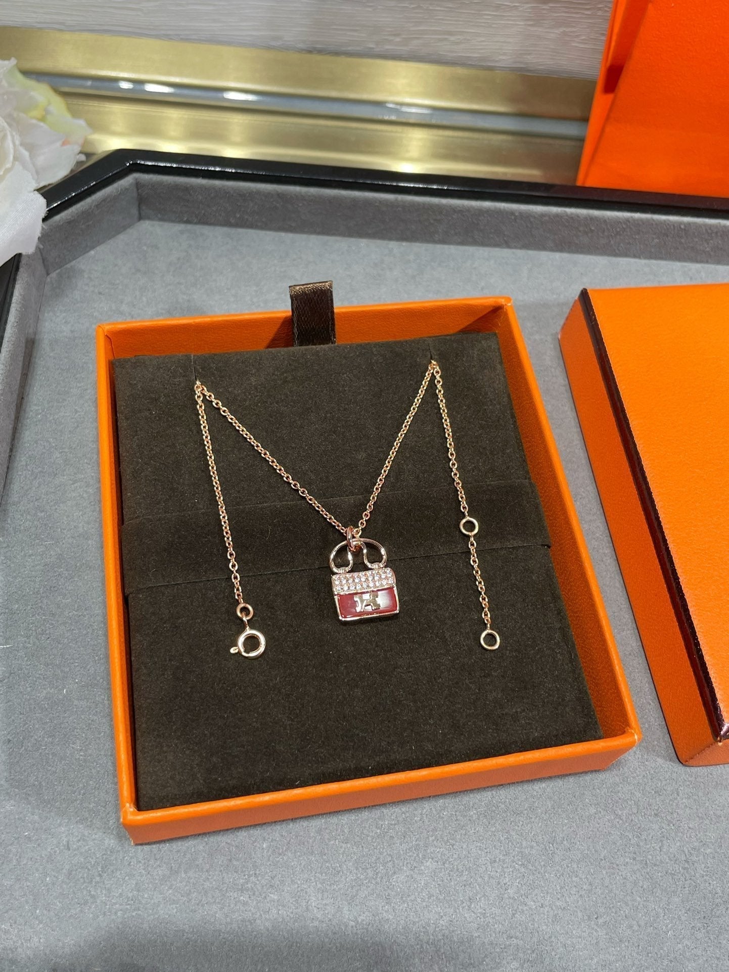 [Charm Aries Jewelry]H CIRCE MOISSANITE PENDANT NECKLACE GOLD