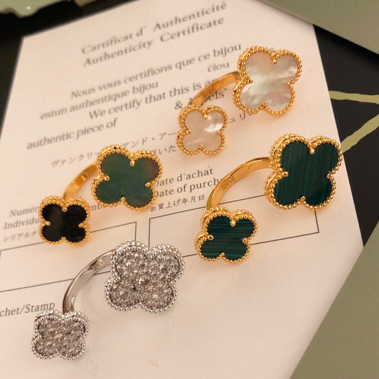 [Charm Aries Jewelry]CLOVER BETWEEN THE FINGER RING