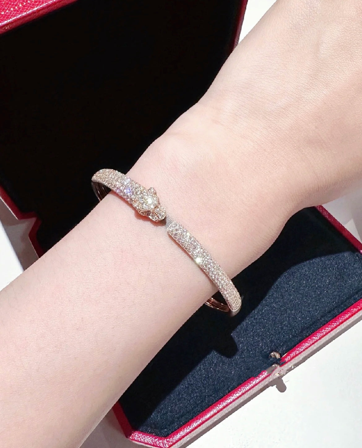 [Charm Aries Jewelry]PANTHERE FULL DIAMOND OPEN BRACELET