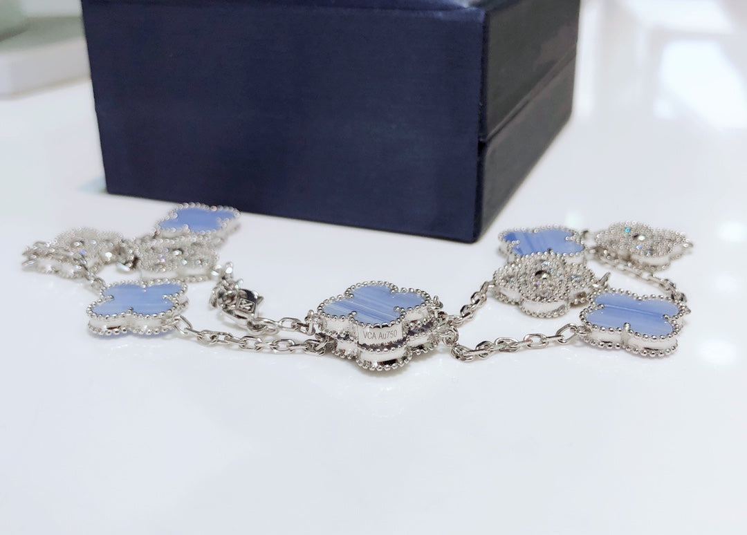 [Charm Aries Jewelry]CLOVERS THE 10-MOTIFS CHALCEDONY DIAMONDS SILVER NECKLACE