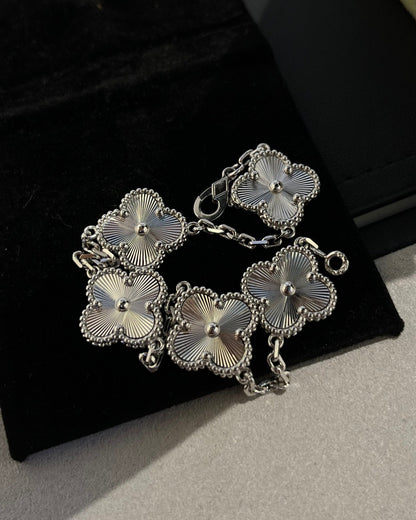 [Charm Aries Jewelry]CLOVER SILVER 5 MOTIFS BRACELET
