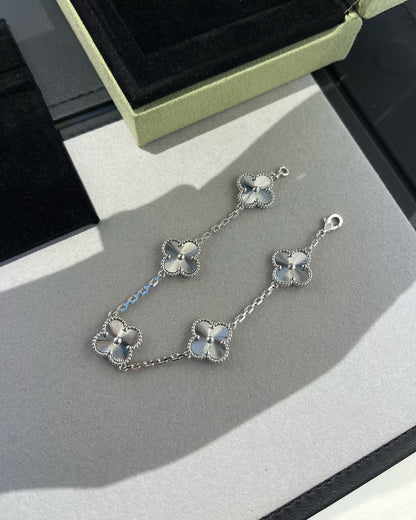 [Charm Aries Jewelry]CLOVER SILVER 5 MOTIFS BRACELET